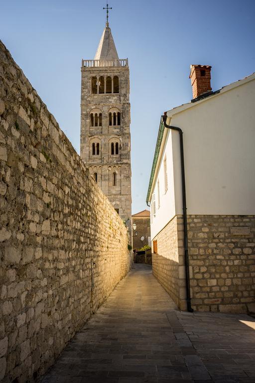 Jadrana Apartmán *